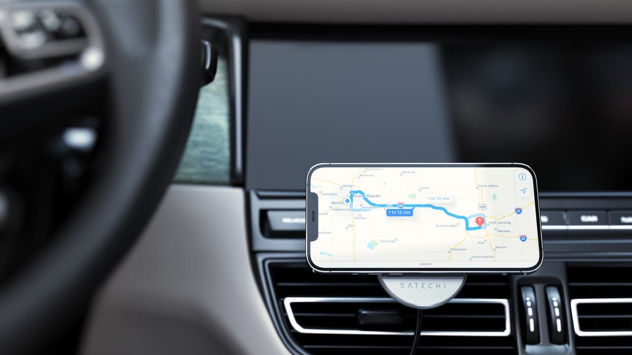 Беспроводное зарядное устройство для автомобиля Satechi Magnetic Wireless Car Charger. Цвет: серый космос