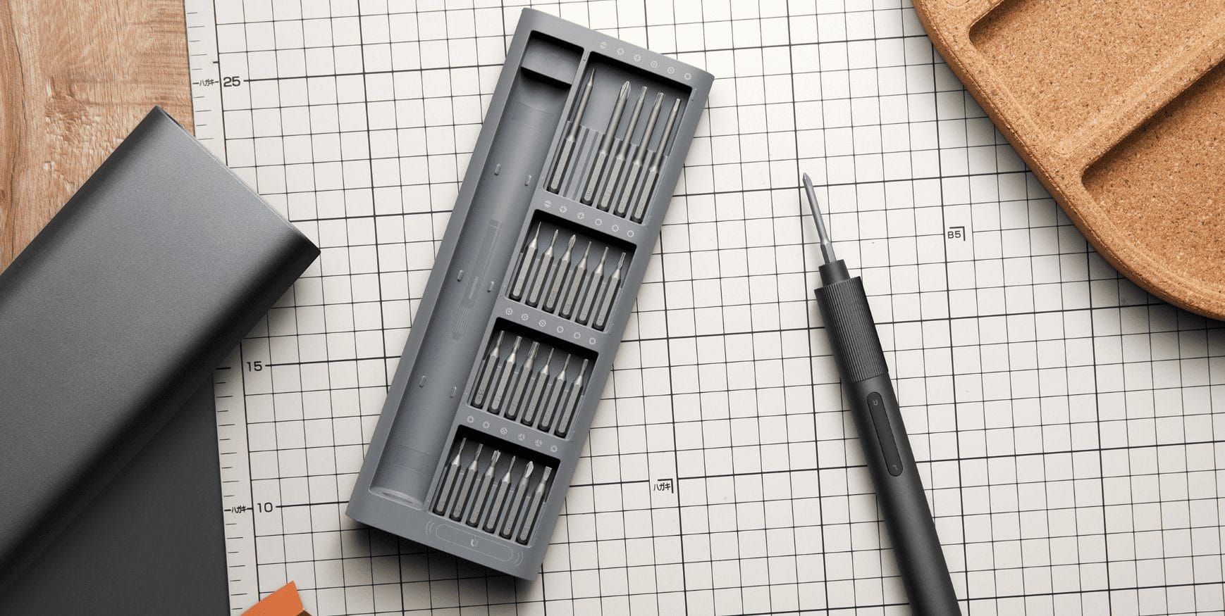 Отвертка аккумуляторная Mi Cordless Precision Screwdriver Kit MJDDLSD003QW (BHR5474GL)