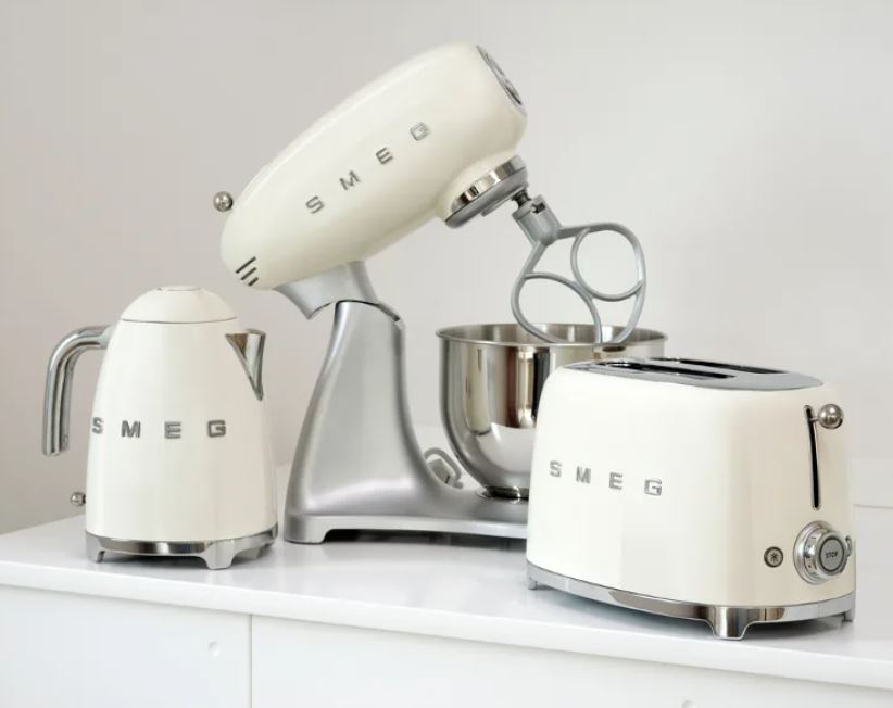 Тостер на 2 ломтика SMEG TSF01CREU, кремовый