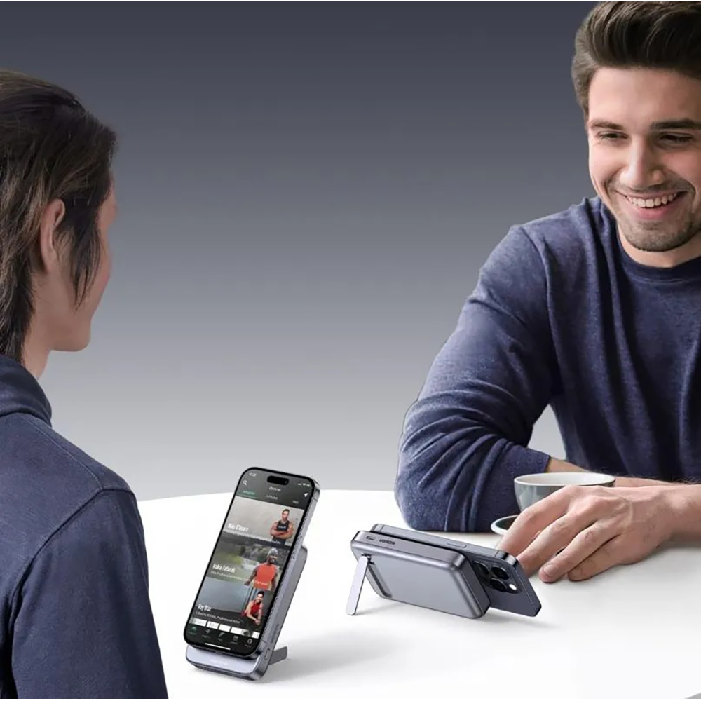 Внешний магнитный аккумулятор UGREEN (PB206) 15086 10000mAh MIni Magnetic Wireless 20W Power Bank With Holder. Цвет: серый космос — изображение 6