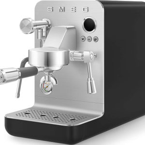 Кофемашина-эспрессо Smeg EMC02BLMEU